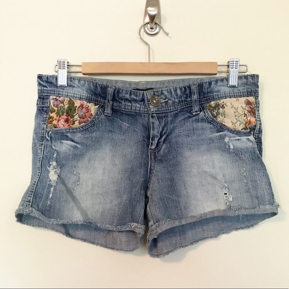 Boho Festival Floral Tapestry Distressed Cottagecore Cutoff Denim Jean shorts 27